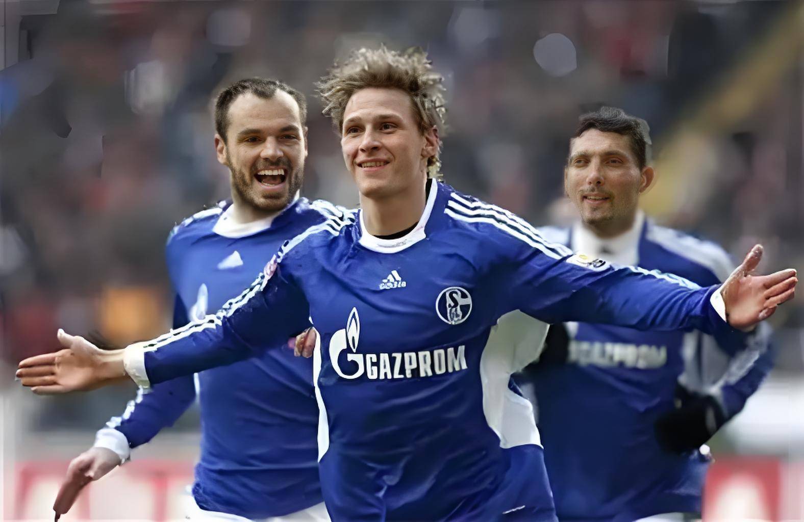 沙尔克客场逼平对手，赛季末段收官