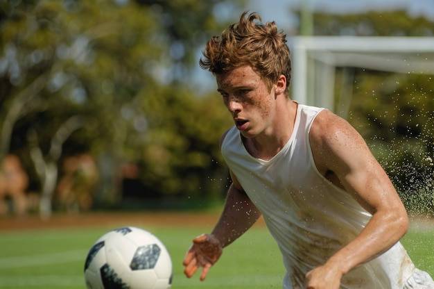  德罗巴迎来十赛季高光表现，中国队球迷沸腾！